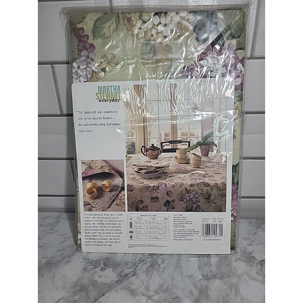 VTG Martha Stewart Fabric Tablecloth 60 x 84 Oval 1998 K-MART NEW Hydrangea - Picture 3 of 4